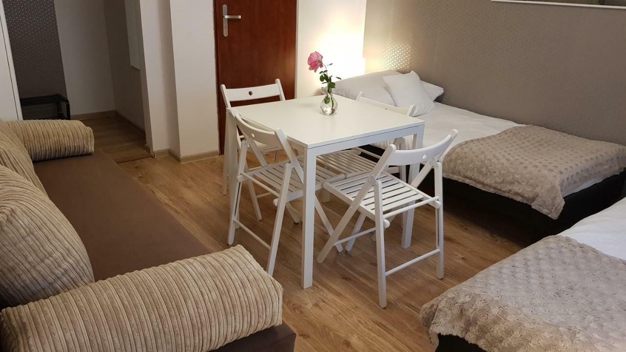 Pokoje Goscinne Venezia Czaplinek Exterior foto